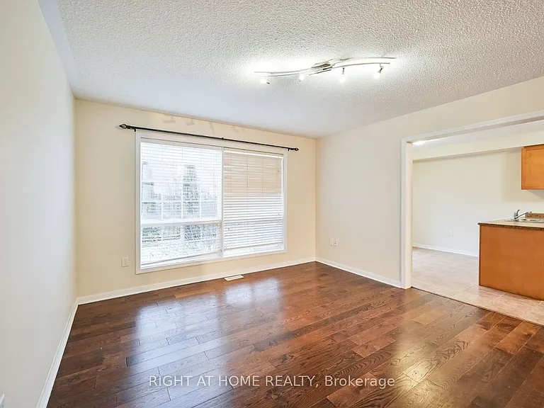 842 Luxton Dr — Photo 6