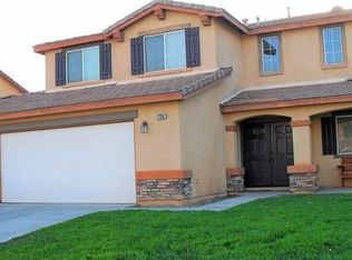 17261 Woodentree Ln, Riverside, CA 92503