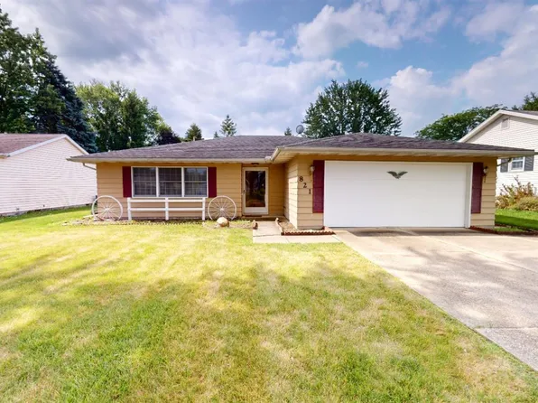 821 Bush St, Fremont, OH 43420