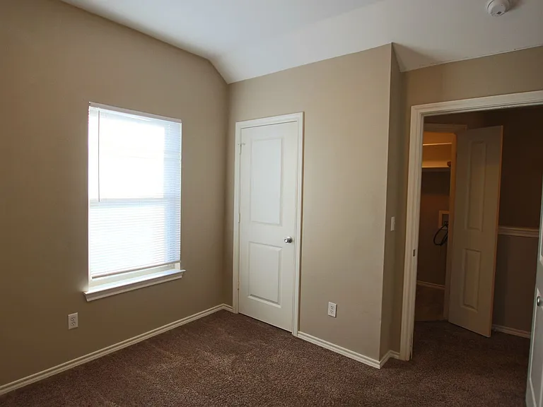 Brad Circle 1234 — Photo 20