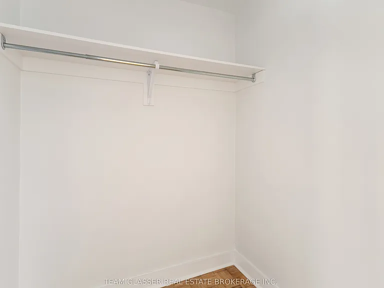 396 Queens Ave #502 — Photo 20