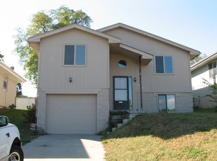 5626 S 48th St, Omaha, NE 68117