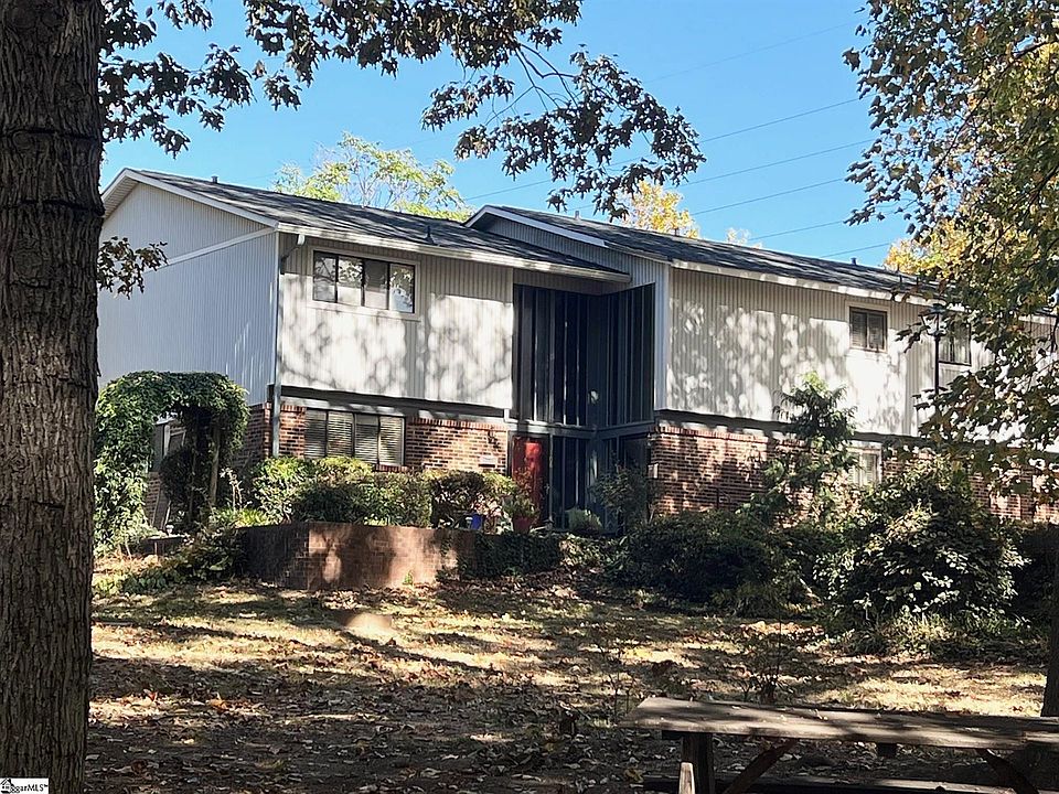 1st image of 108 Briarview Cir