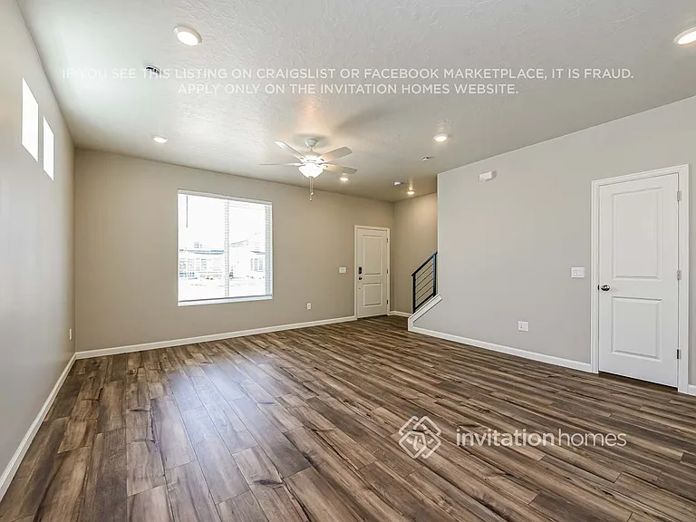 42 N Riverside Dr — Photo 5