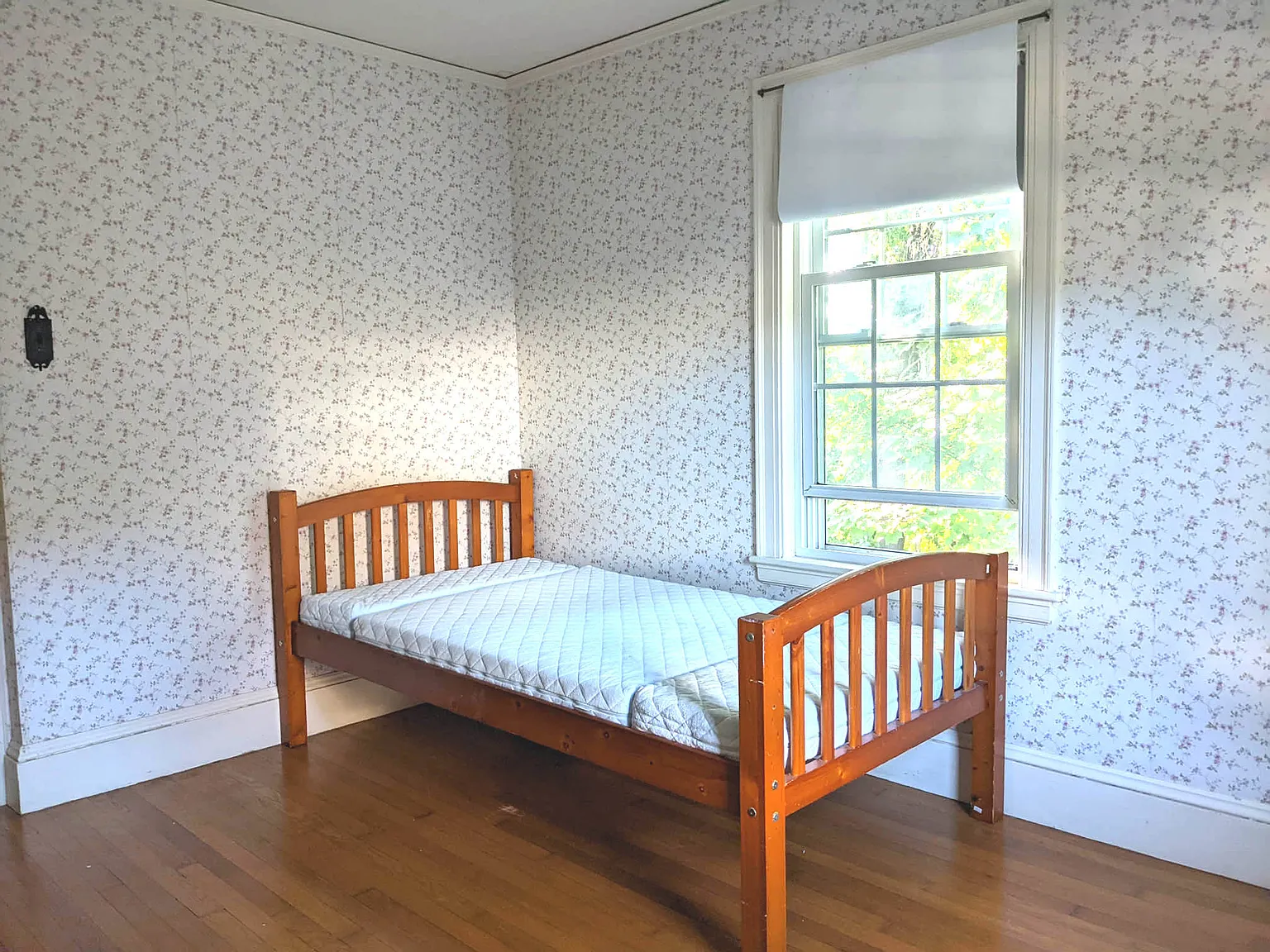 60 Undine Rd — Photo 3