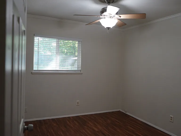 ceiling fans in bedrooms