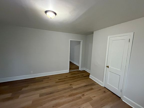 3rd image of 807 Macon St #A