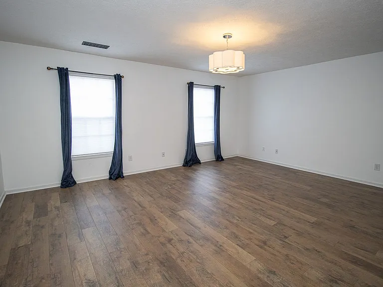 1473 Legion Dr — Photo 24