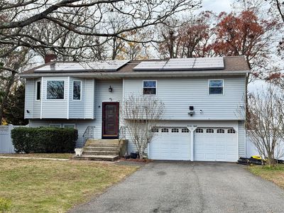 28 Urban Drive, Selden, NY, 11784