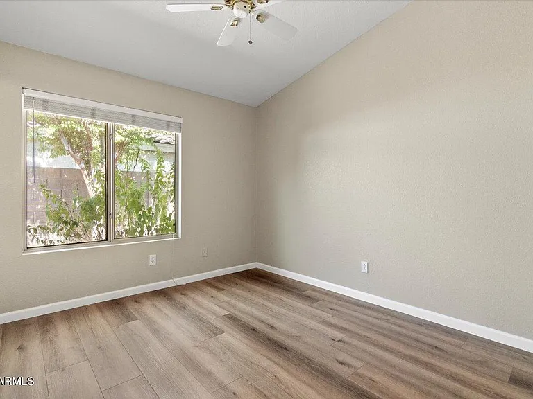 312 E Mesquite St — Photo 18