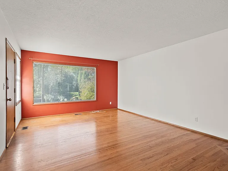 4815 SE Yamhill St — Photo 24