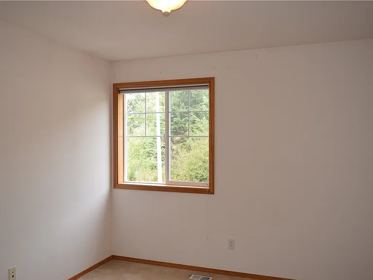 2230 143rd Pl SW — Photo 7