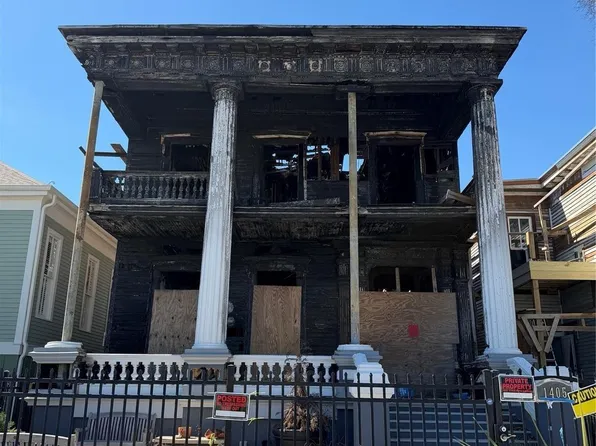 1405 24th St, Galveston, TX 77550
