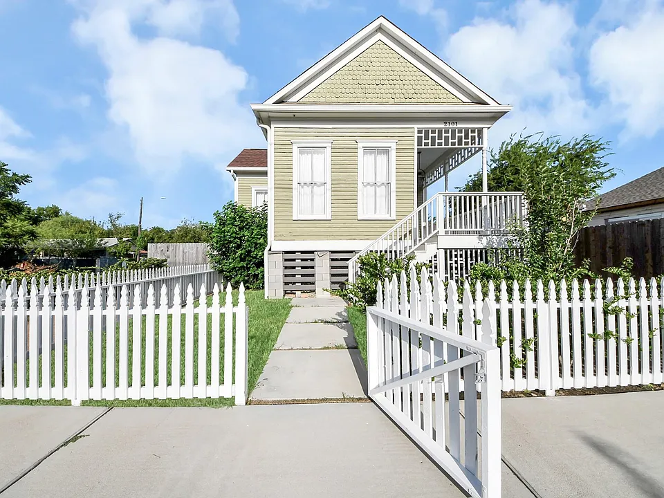 2101 Gregg St