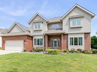 1103 Geneva St, Shorewood, IL