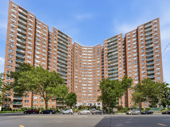 1655 Flatbush Avenue image 1 of 13