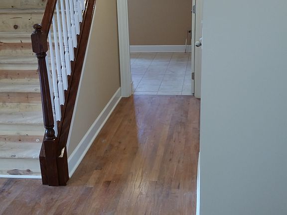 4th image of 2534 Washington St