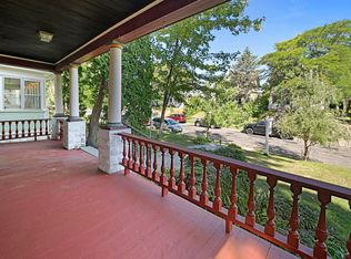 1136 Hague Ave, Saint Paul, MN 55104