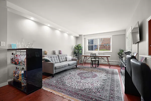 Sold by Compass | media 2