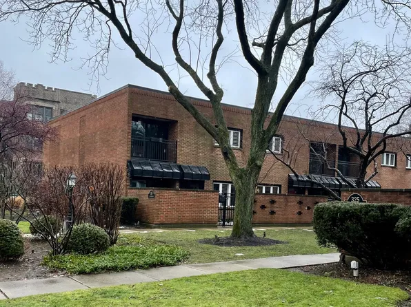 319 N Oak Park Ave APT A, Oak Park, IL 60302