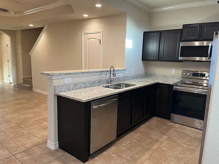 13911 Annas Way #104 — Photo 11