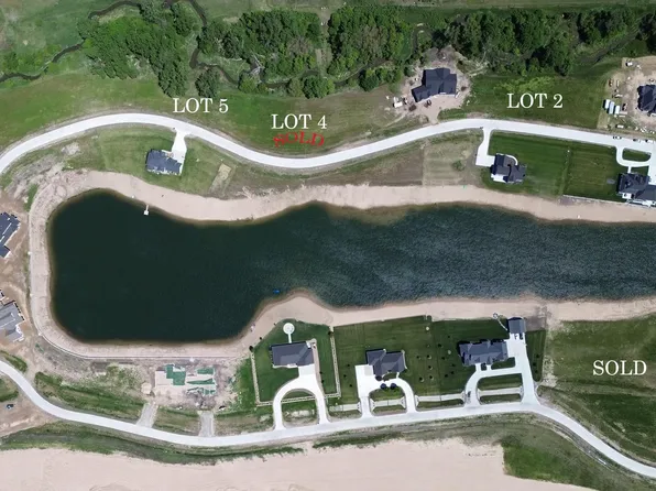 2407 Turkey Creek Ln, Kearney, NE 68845