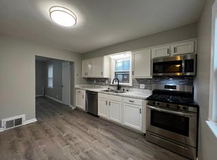 1221 Packard Dr, Akron, OH 44320