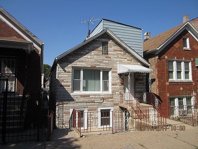 1st image of 3642 S Hermitage Ave