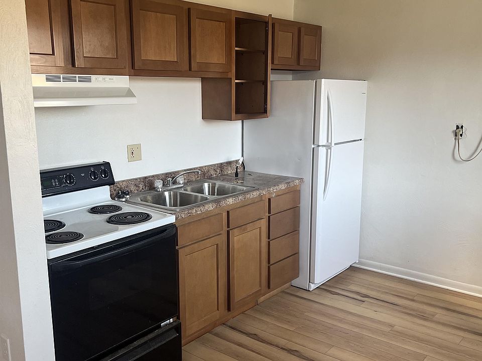 1st image of 306 Harvey Ave S #2