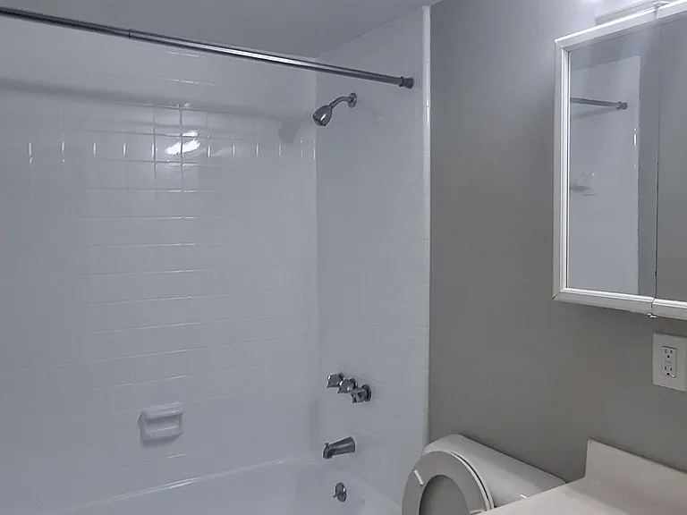 300 Highway Ave #4 — Photo 14