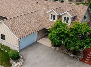 894 Inverness, Waterford, WI 53185