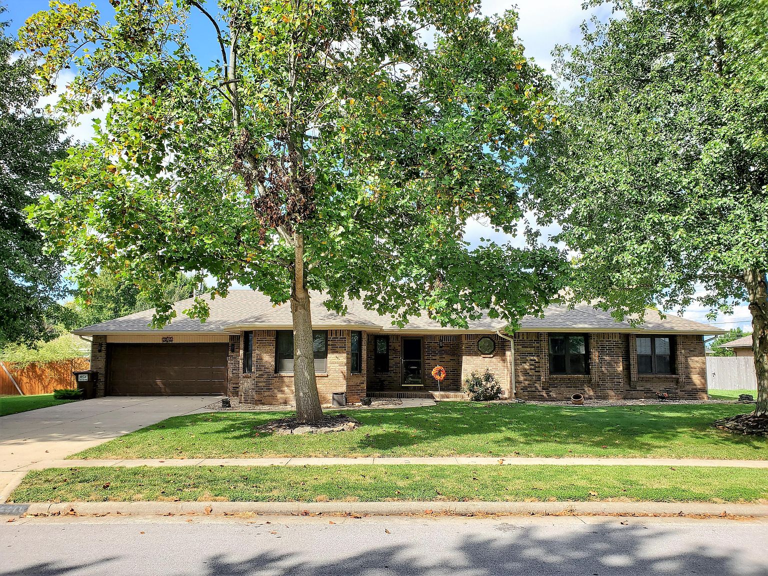 2245 West Nottingham Street, Springfield, MO 65810 Zillow
