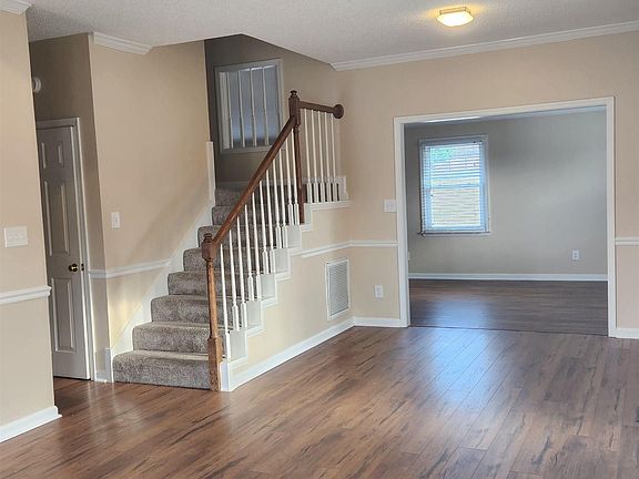 5th image of 106 Longleaf Ln