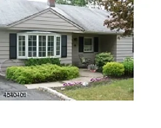 20 Spier Dr photo 1