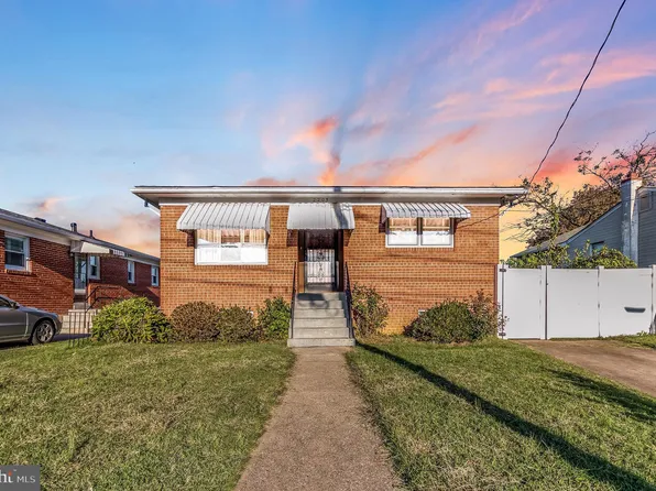 2205 S Oakland St, Arlington, VA 22206