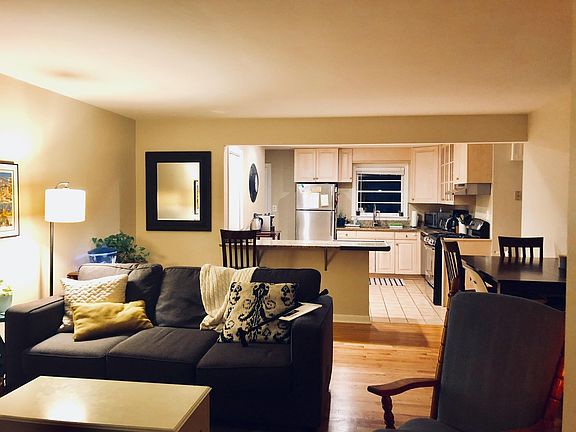 Looking into kitchen from living room 