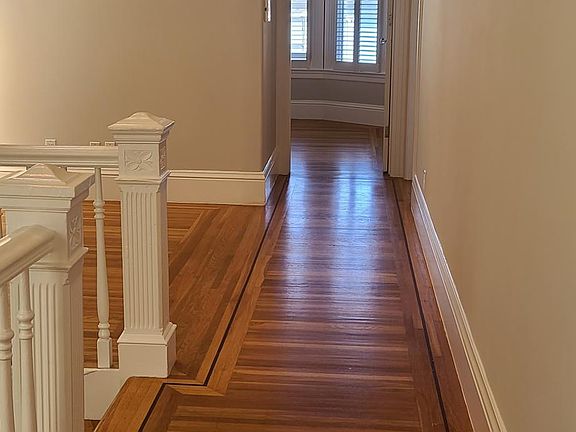 Hallway to the dining area and the bedrooms