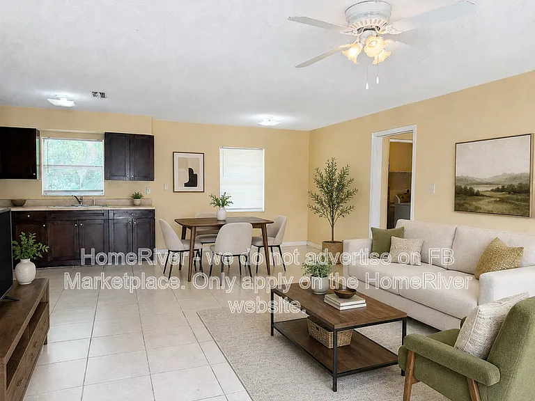 9702 Theresa Cir — Photo 2