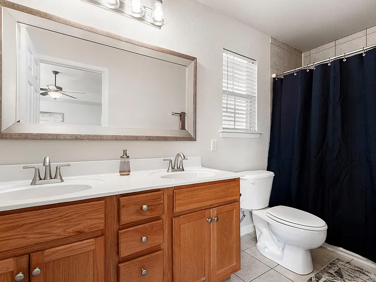 22 Chapel Ln — Photo 3