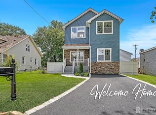 65 Bayview St, Cliffwood, NJ 07721