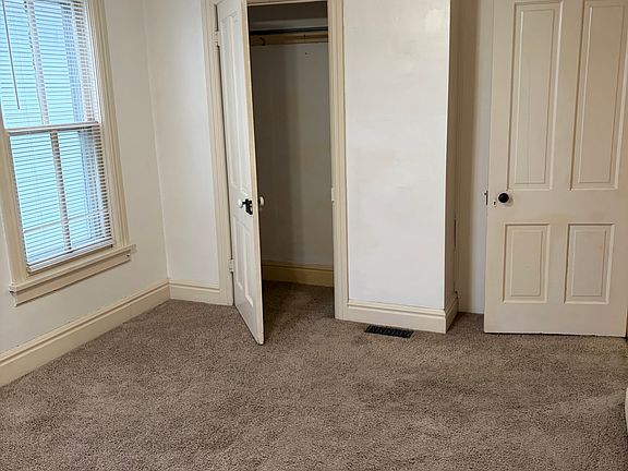 4th image of 126 E Cherry St APT 2