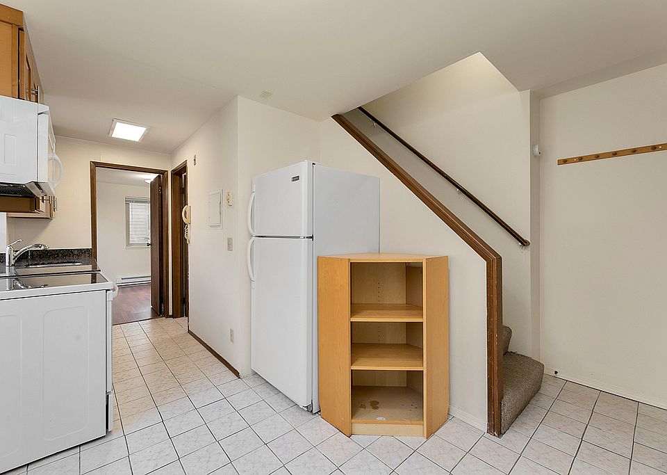 1st image of 4230 8th Ave NE #30243
