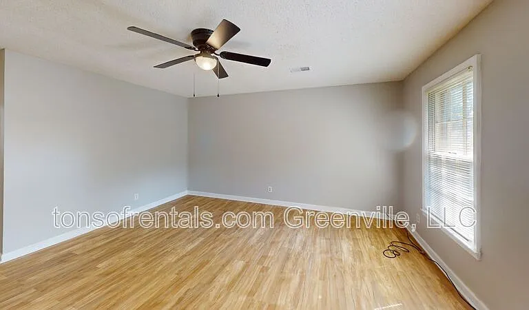 166 Hidden Hill Rd — Photo 3