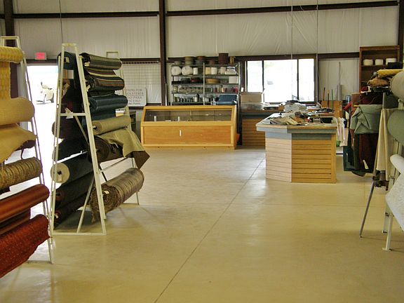 3rd image of 1200 E Las Cruces Ave