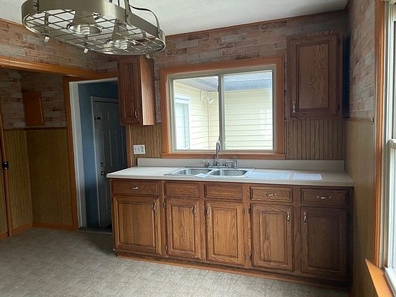 4th image of 116 Eastside Park Dr