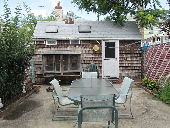 5th image of 1525 E 66th St