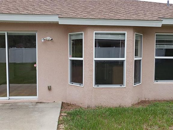 3rd image of 8390 SE 160th Pl