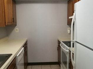 2113 Aspen Dr, Plainsboro, NJ 08536