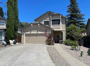 415 Oak Valley Dr, Vacaville, CA