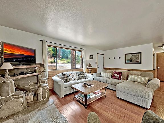 5th image of 1321 Acoma Ct